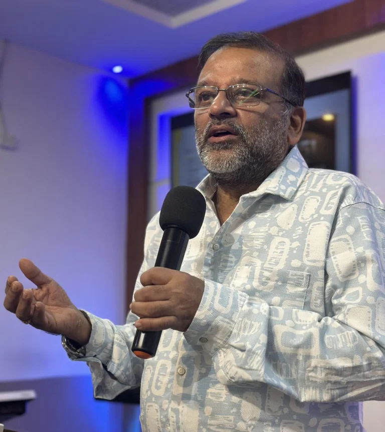 Dr. J.N. Manokaran teaching